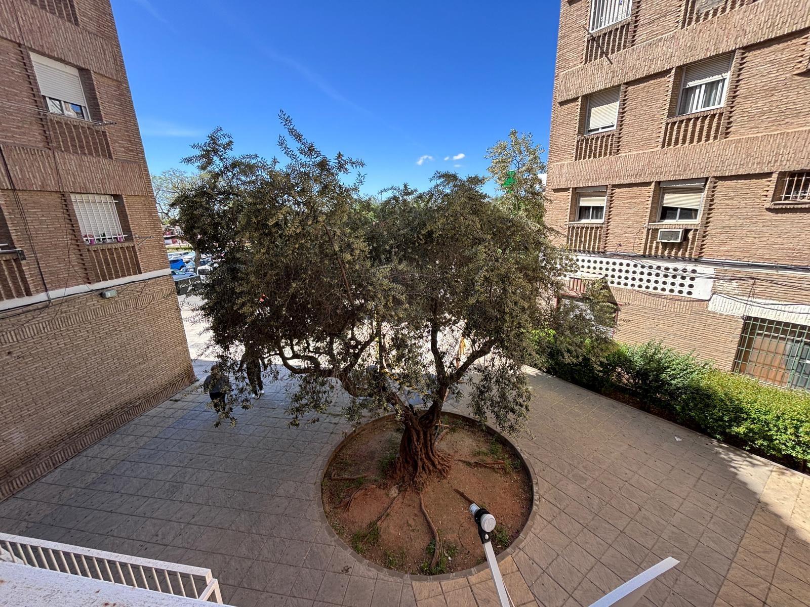 PISO EN VENTA EN CIUDAD ALJARAFE