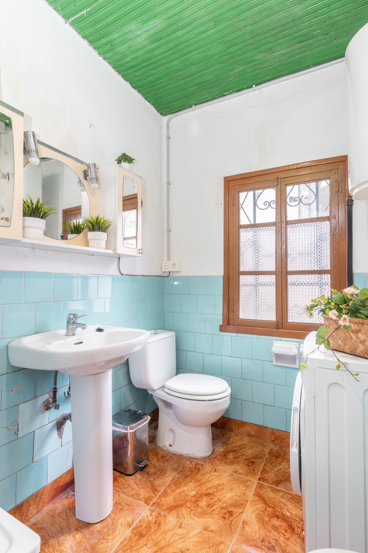 CASA CON TERRENO EN VENTA EN CLAVILLAS (SOMIEDO)