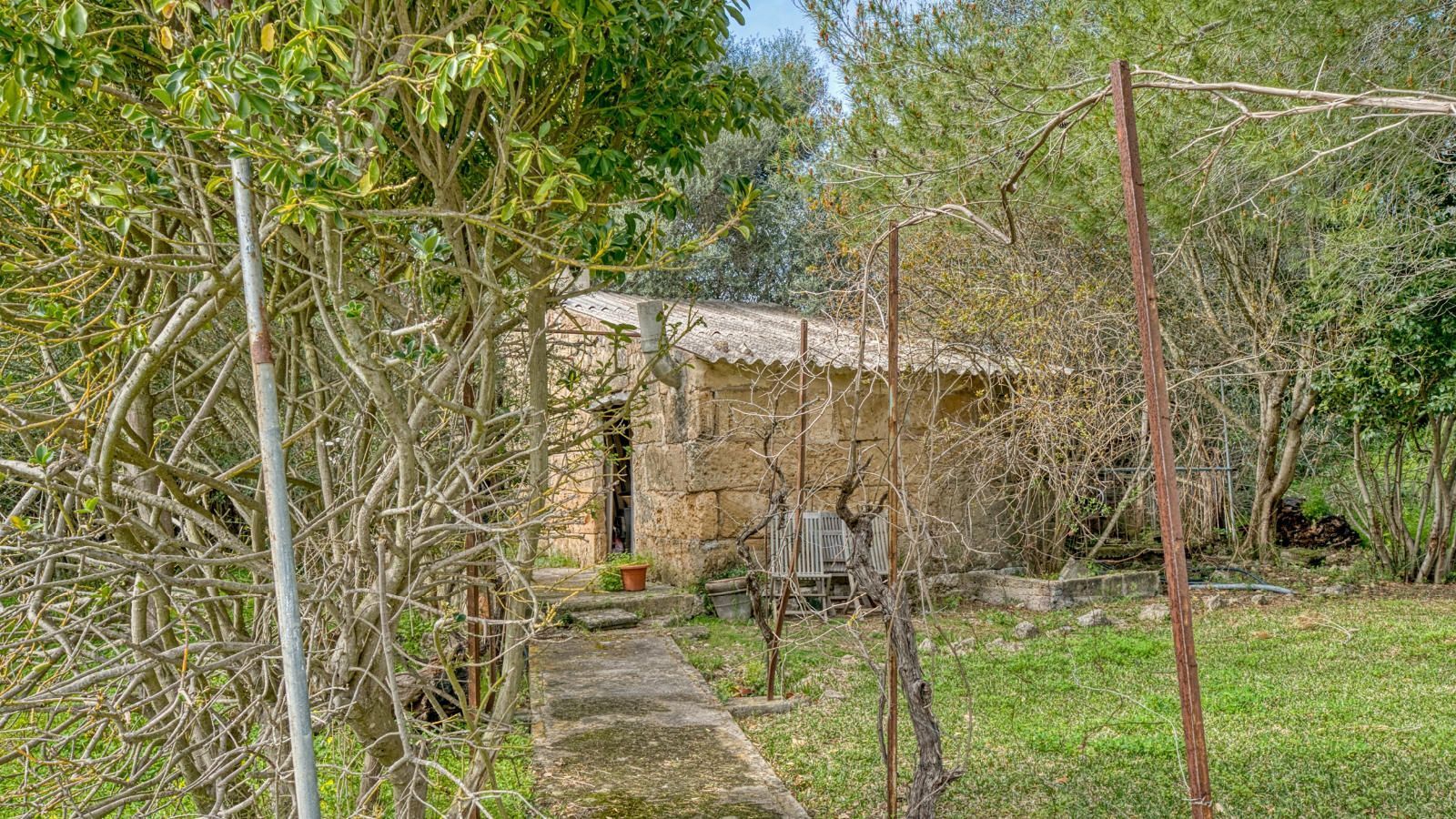 Finca en Pollença con ETV y piscina en terreno de 4.400 m2