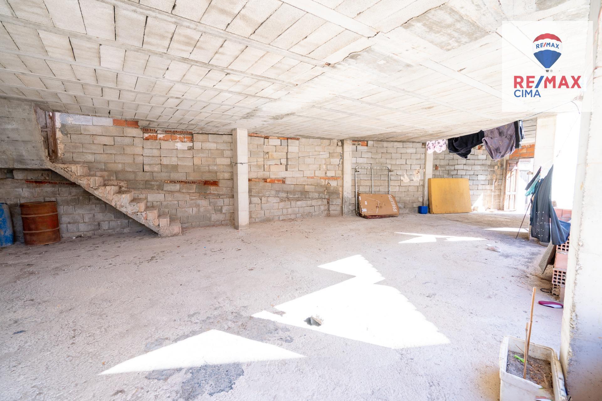 Oportunidad única de inversión en Zújar 2 pisos en construccion y 2 pisos para reforma