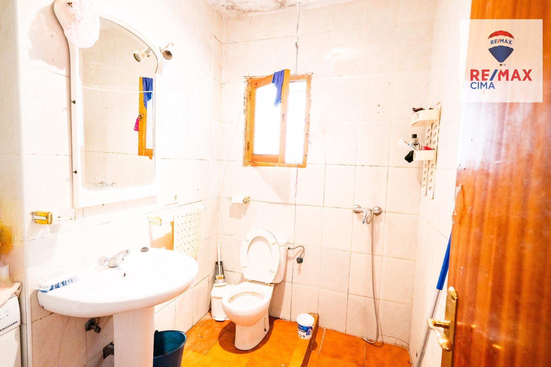 Oportunidad única de inversión en Zújar 2 pisos en construccion y 2 pisos para reforma