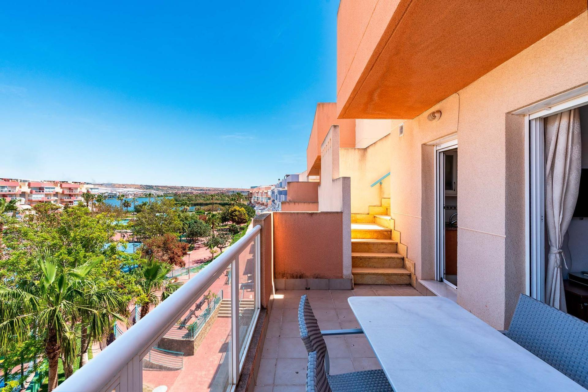 ÁTICO DÚPLEX EN EL RESIDENCIAL LAGUNA BEACH