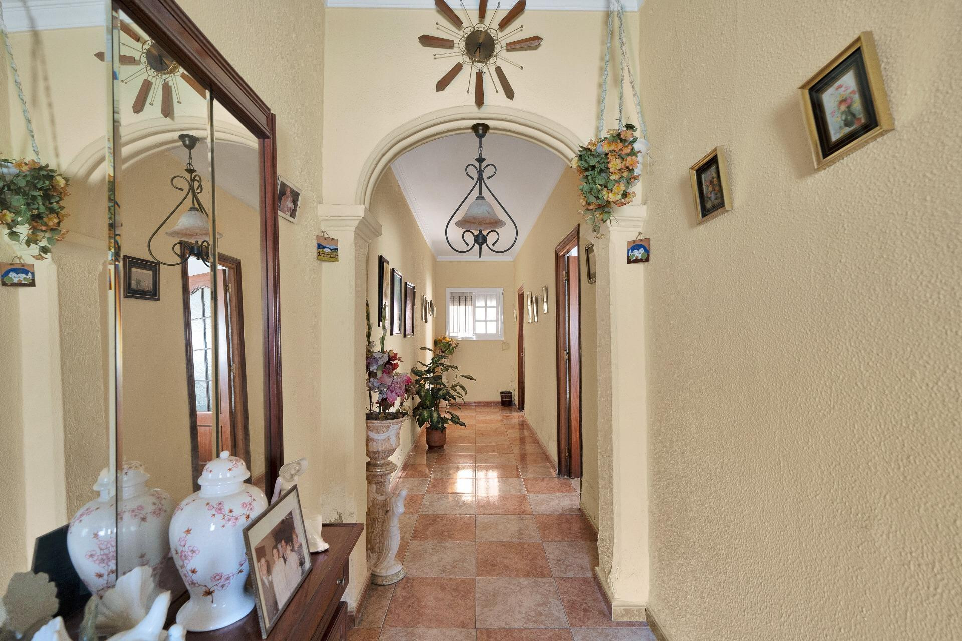 Villa in LA LINEA DE LA CONCEPCION