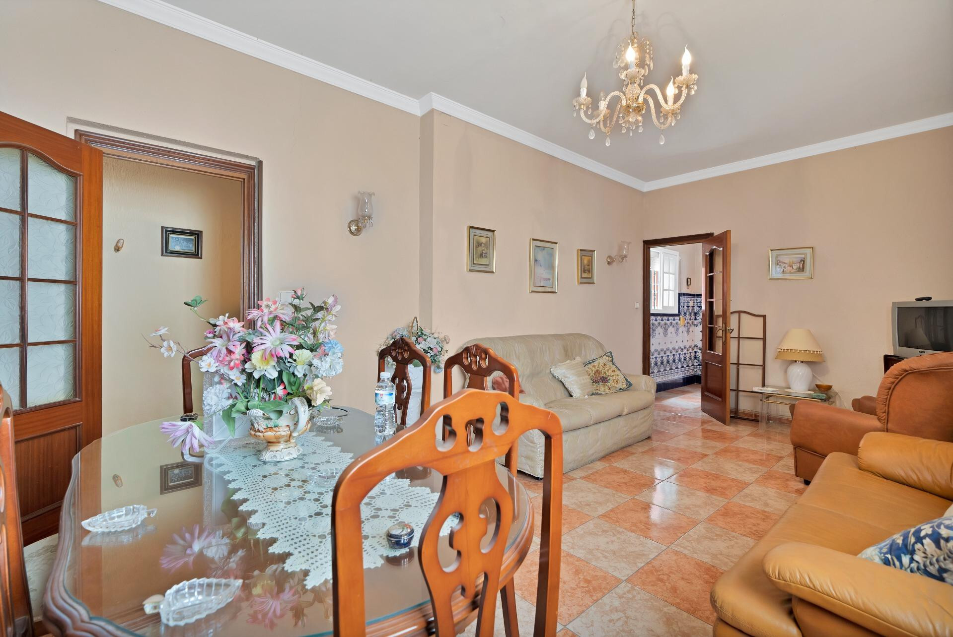 Villa in LA LINEA DE LA CONCEPCION