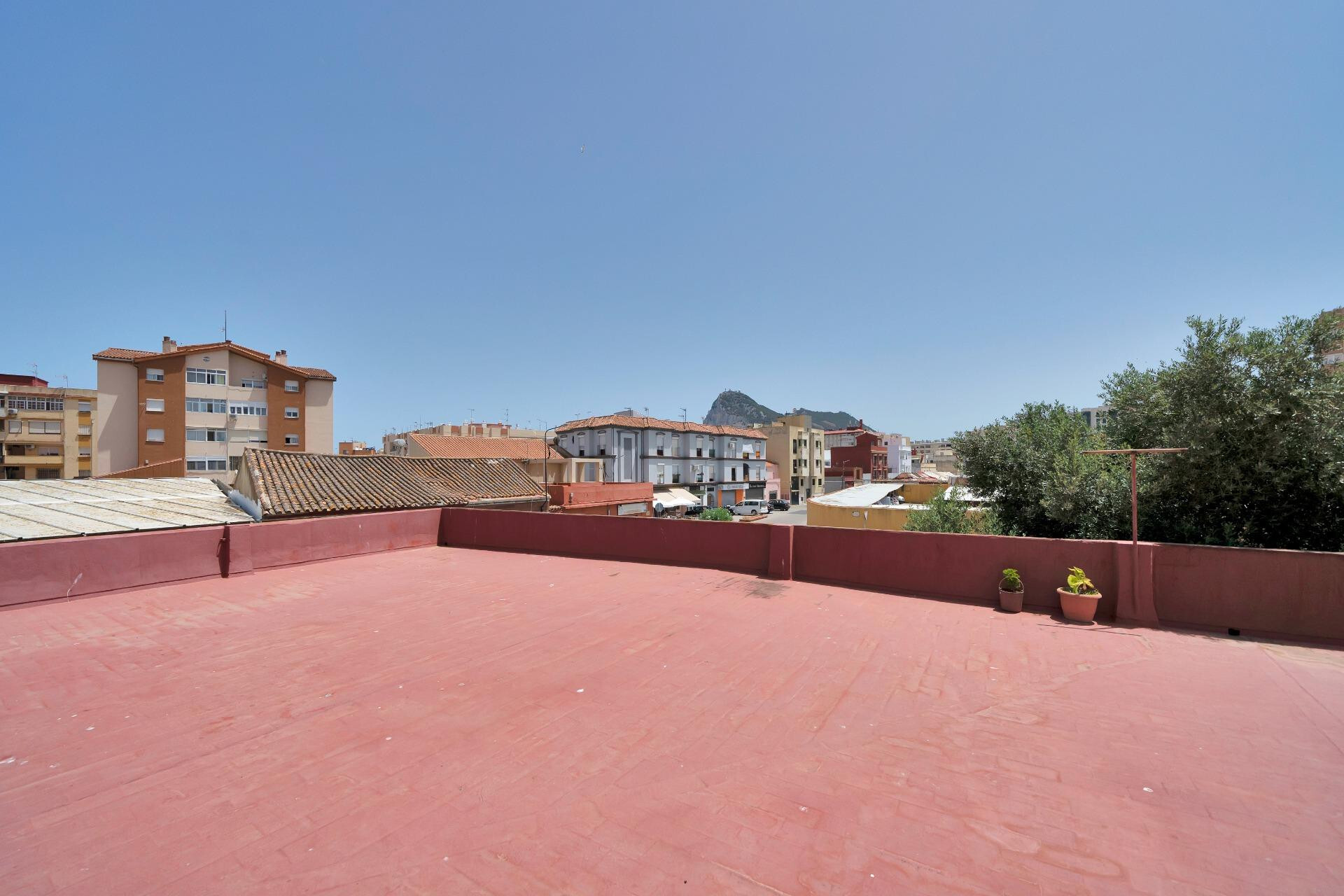 Villa in LA LINEA DE LA CONCEPCION