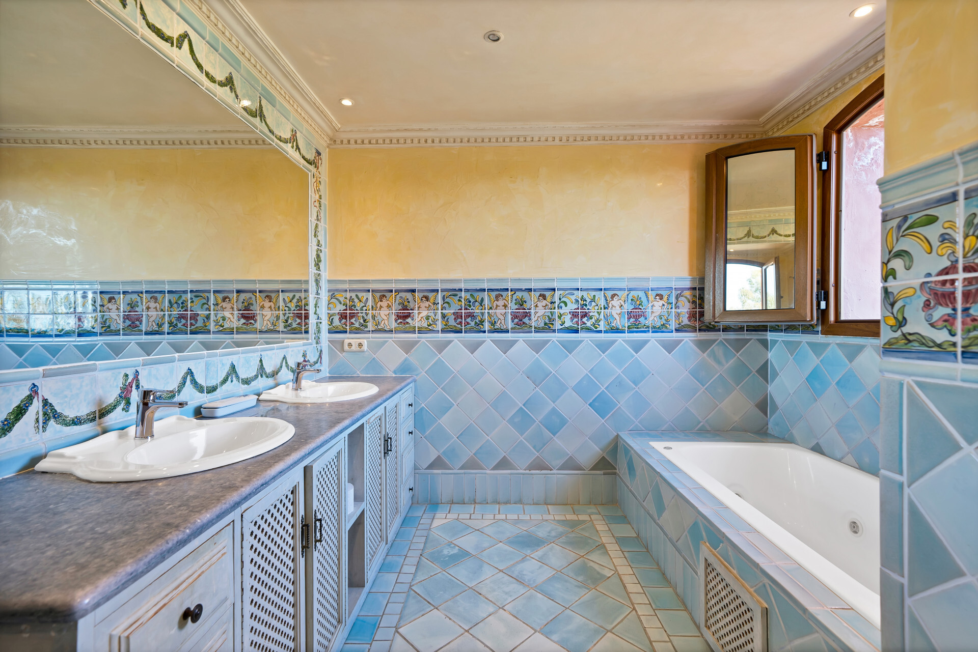 Appartement in ESTEPONA