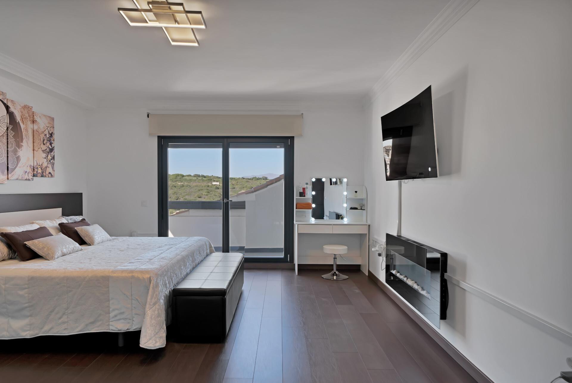 Villa in LA LINEA DE LA CONCEPCION