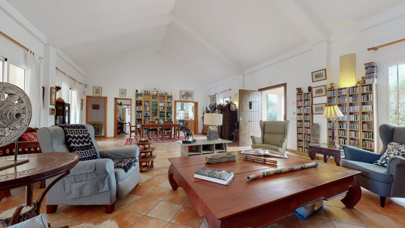 Villa in SAN MARTIN DEL TESORILLO