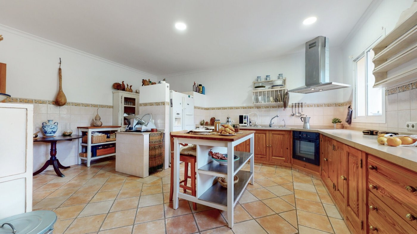 Villa in SAN MARTIN DEL TESORILLO