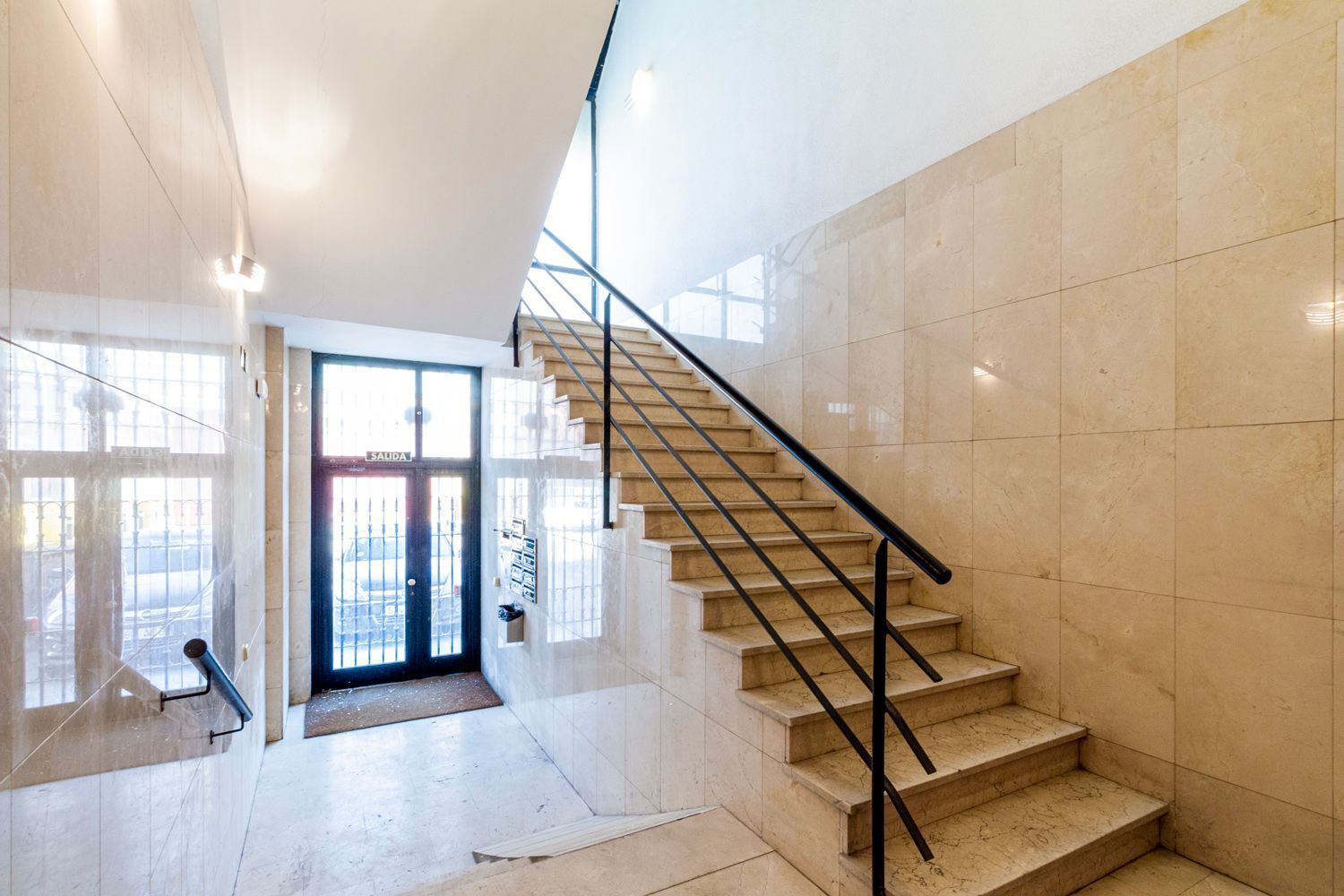 Edificios-Venta-Madrid-1398859-Foto-5