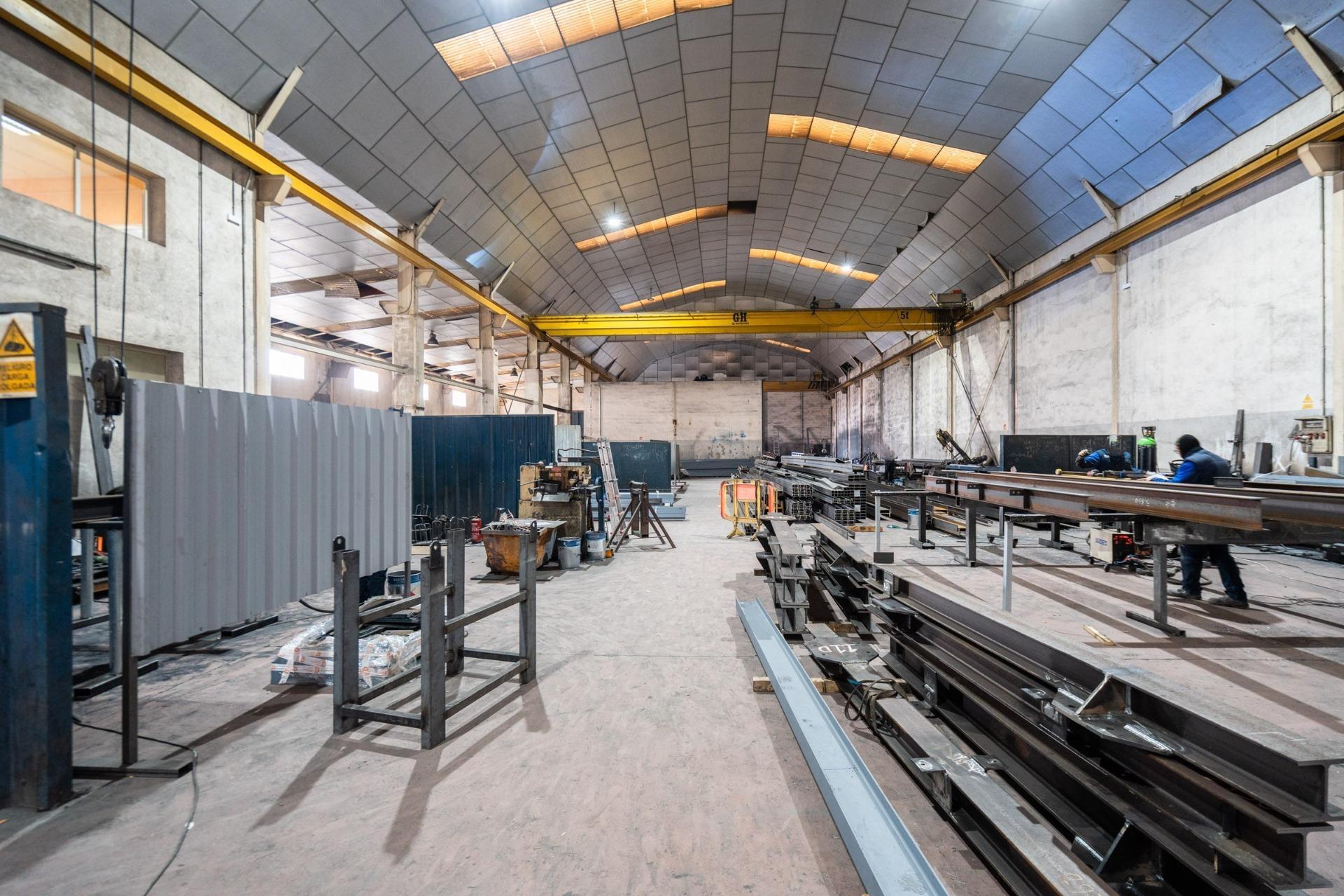 Naves-Venta-GriÃ±Ã³n-2091308-Foto-47