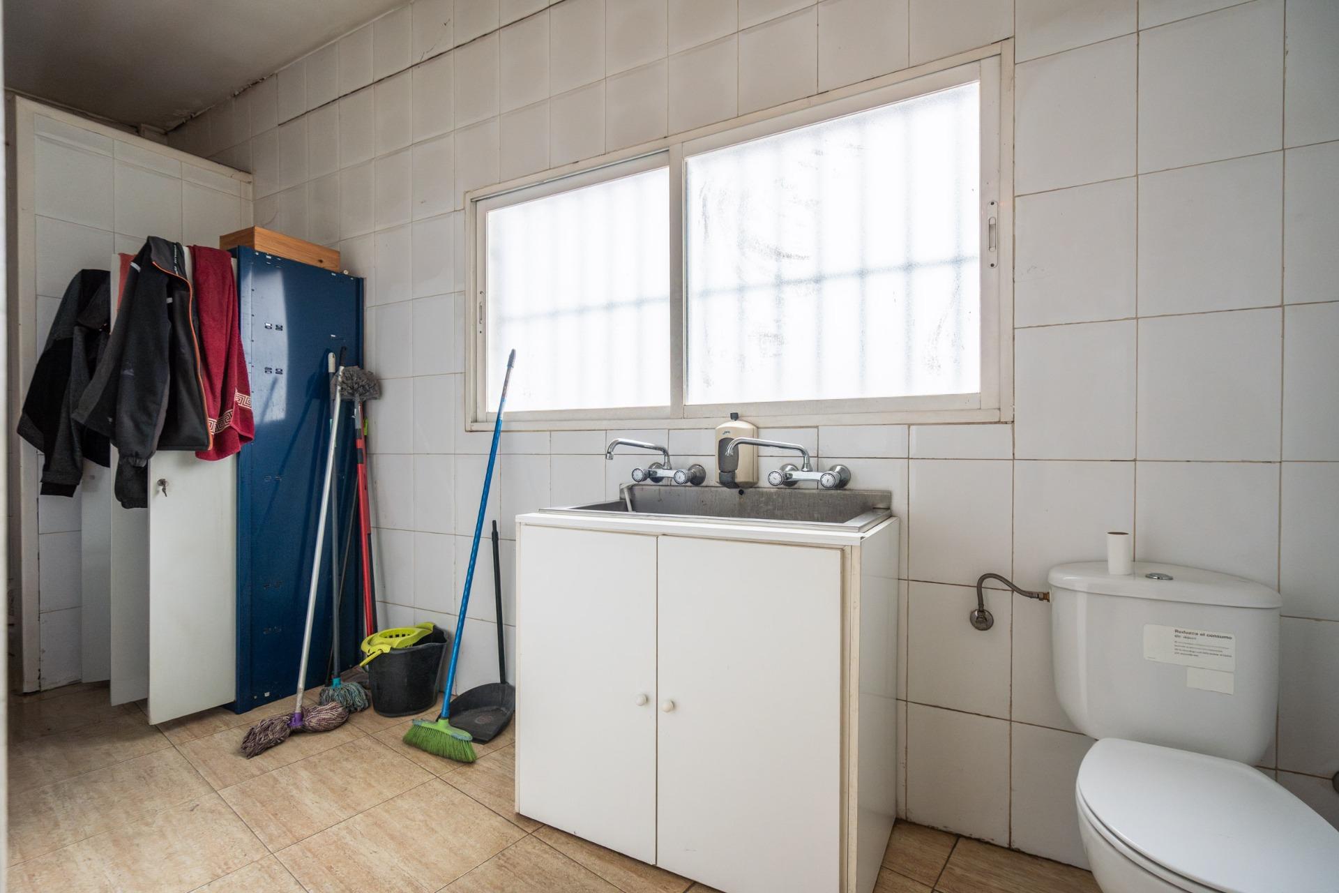 Naves-Venta-GriÃ±Ã³n-2091308-Foto-66