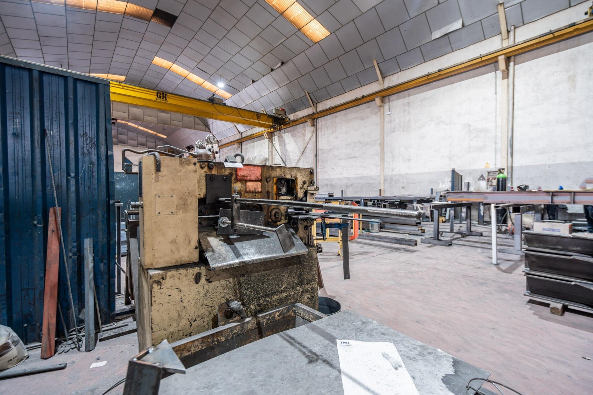 Naves-Venta-GriÃ±Ã³n-2091308-Foto-70