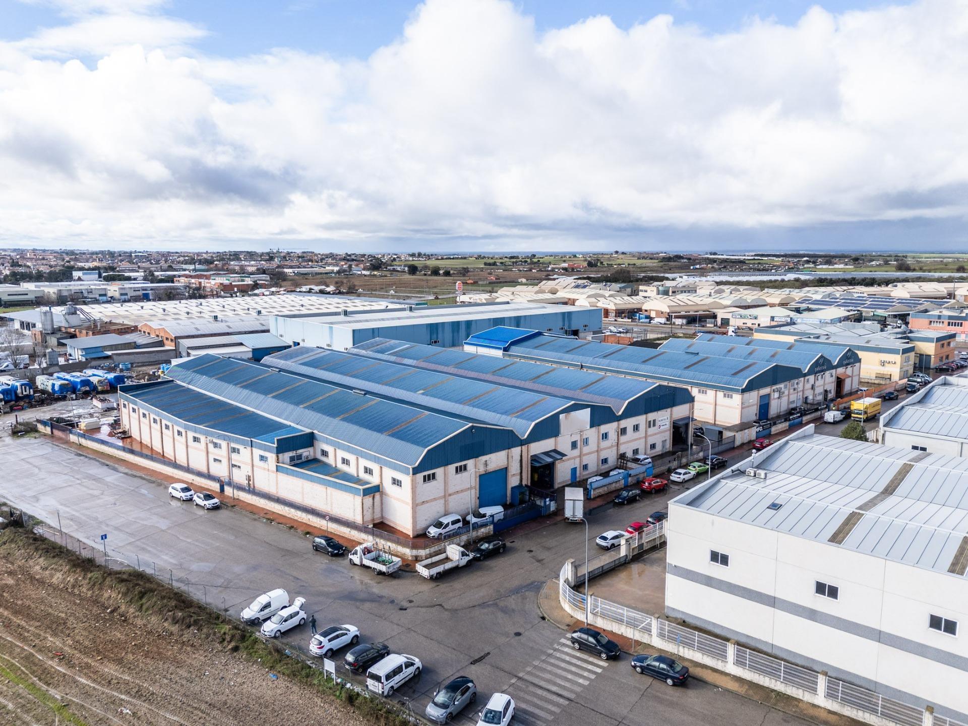 Naves-Venta-GriÃ±Ã³n-2091308-Foto-83