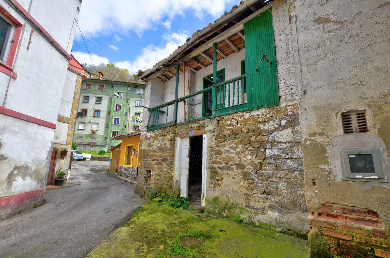 Villa in Mieres del Camino
