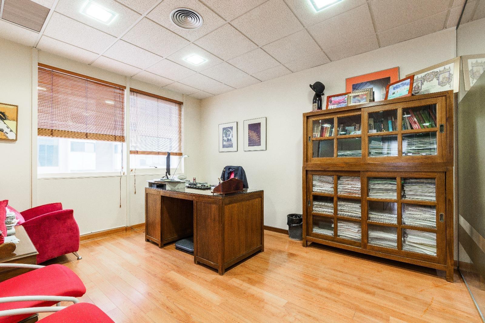 Oficina en alquiler, Sevilla