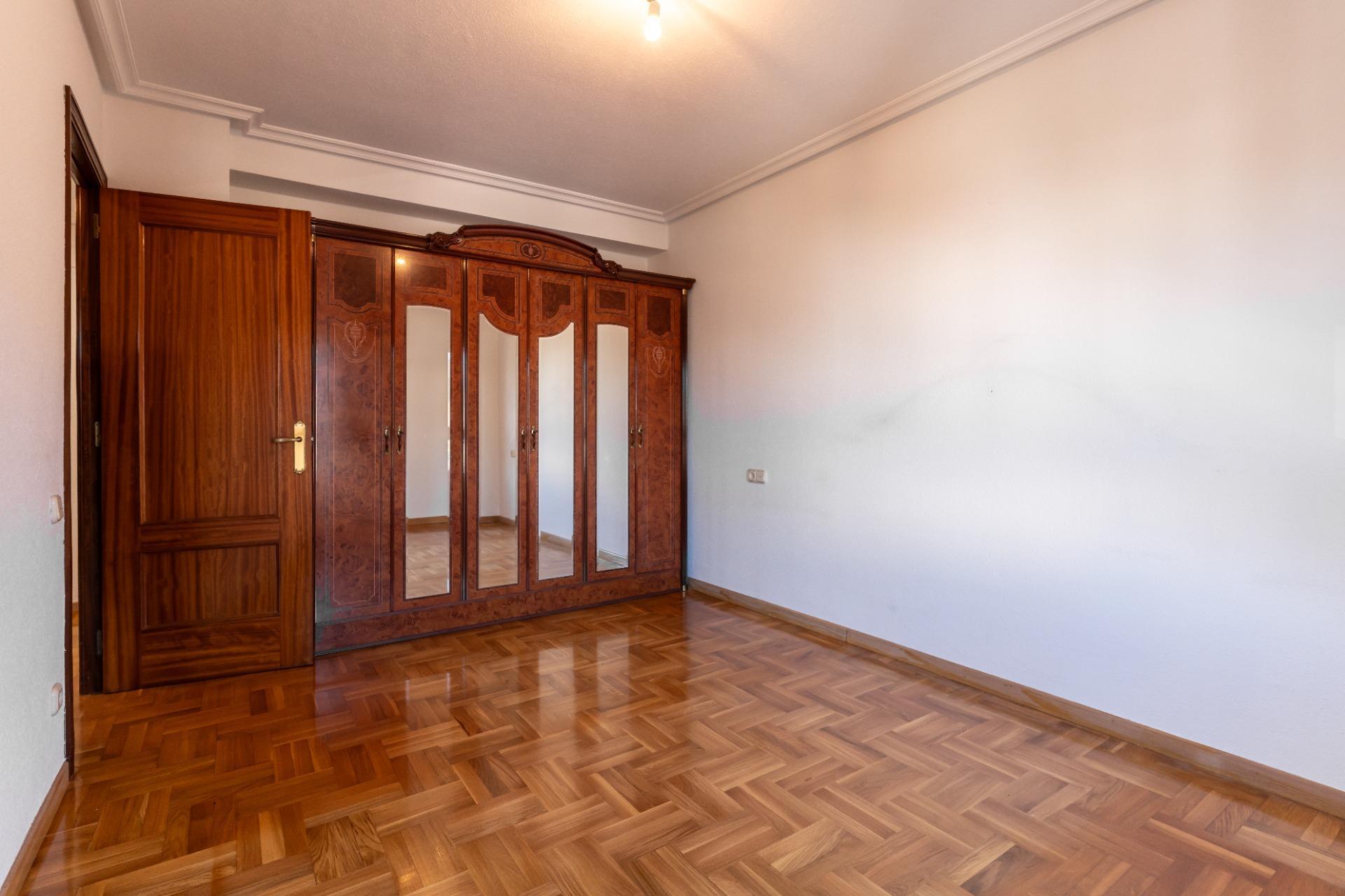 Pisos-Venta-Oviedo-2152830-Foto-17