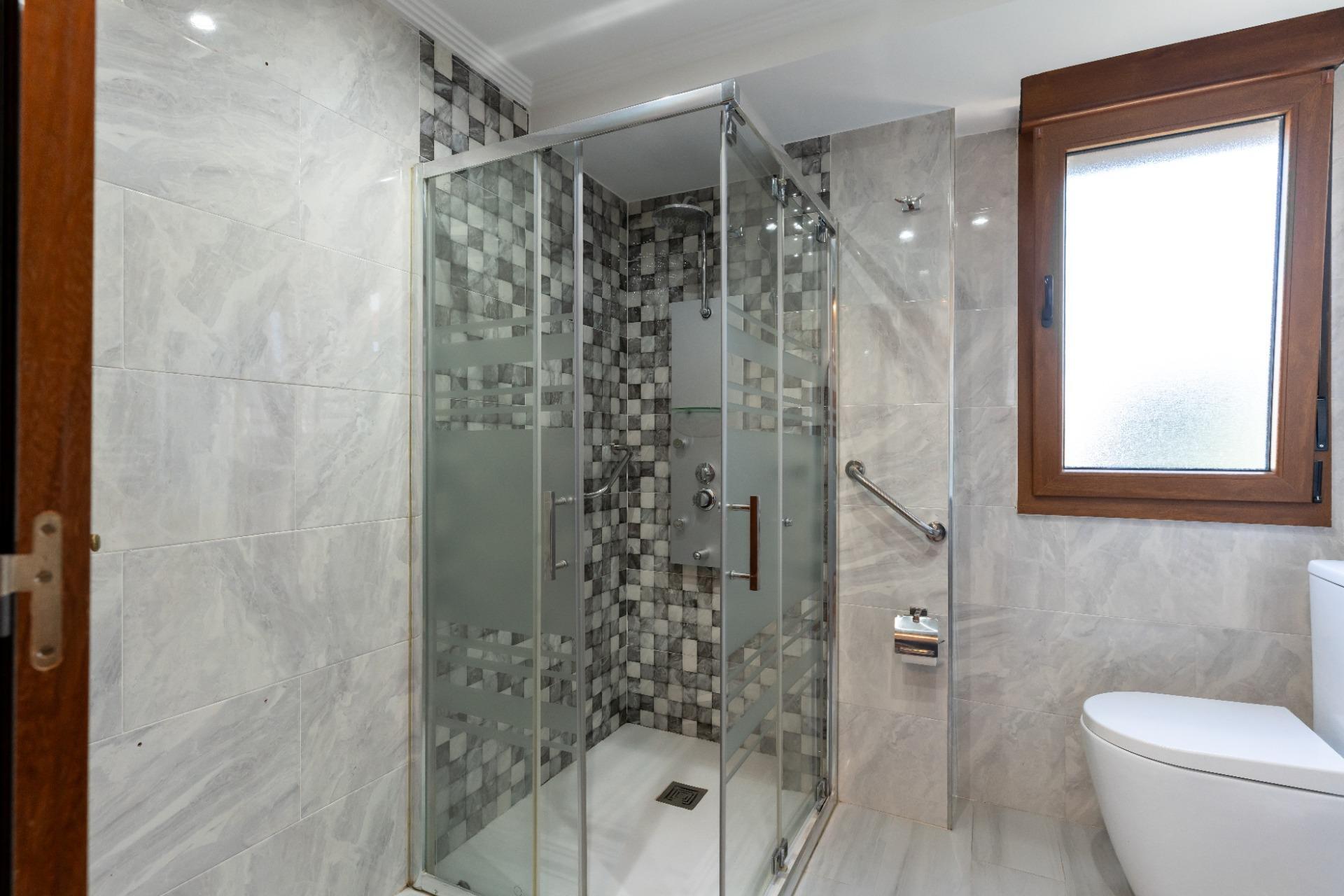 Pisos-Venta-Oviedo-2152830-Foto-23