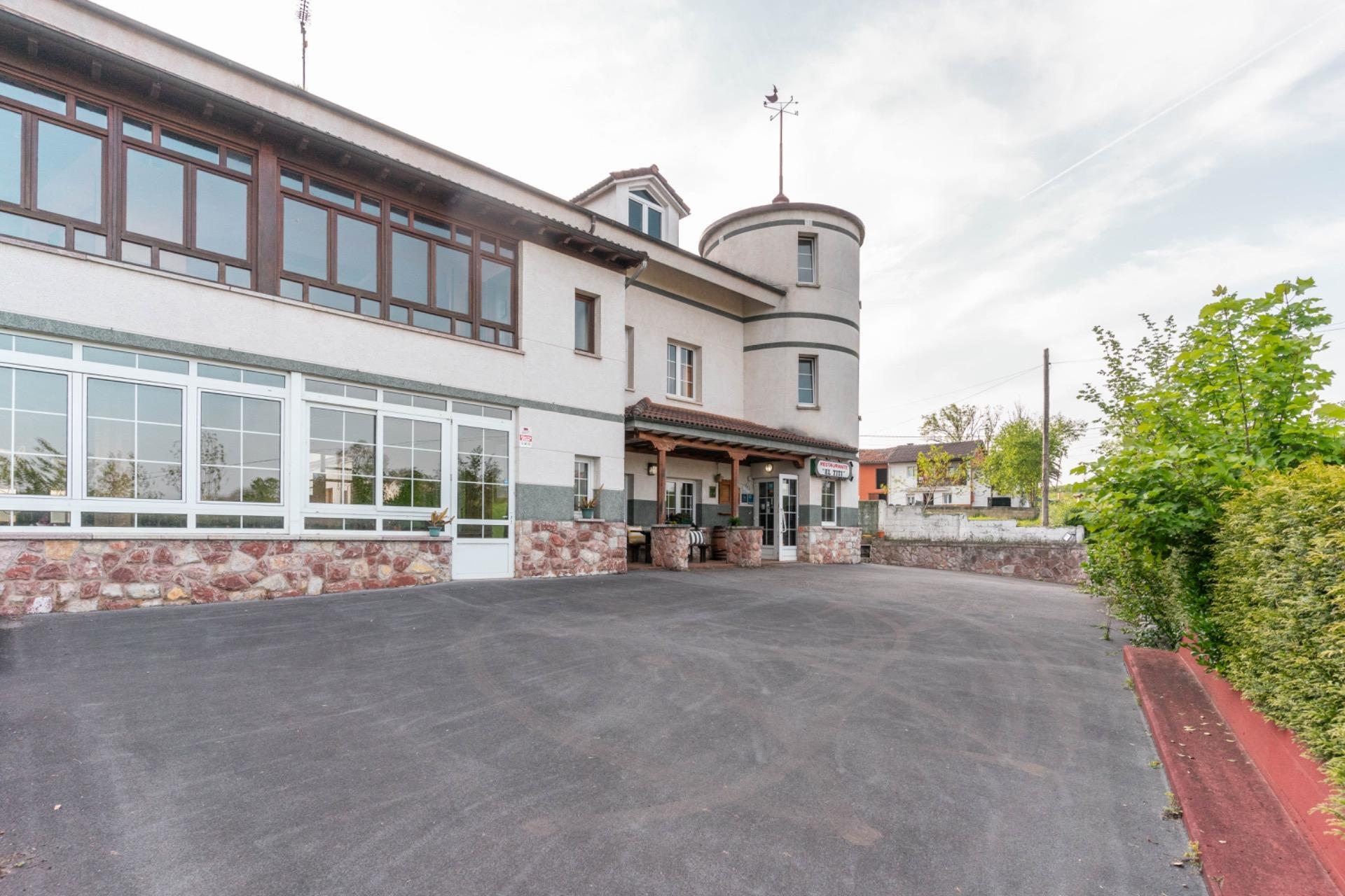 Edificio en venta, Nava