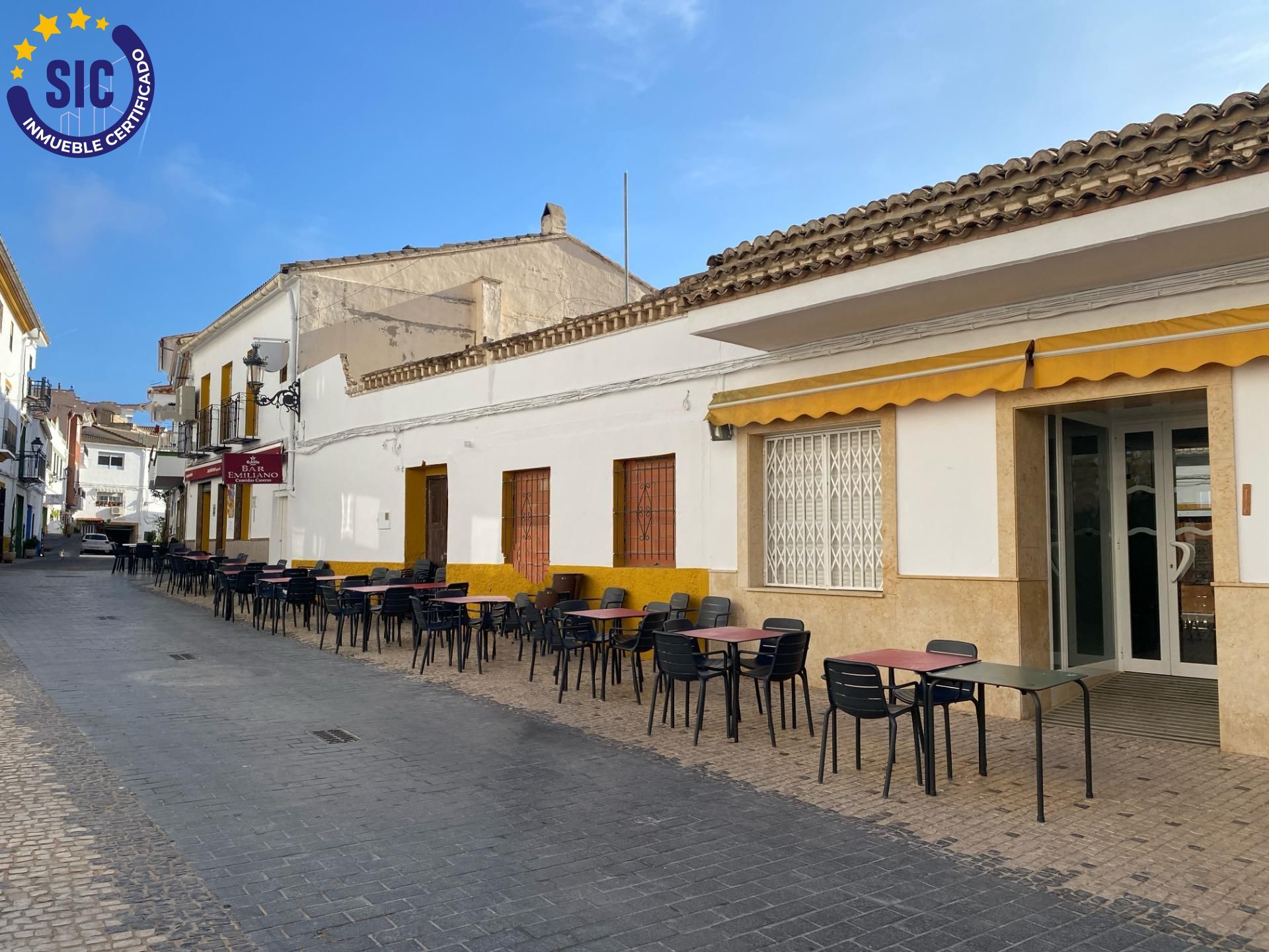 Plot in Cortes de Pallas