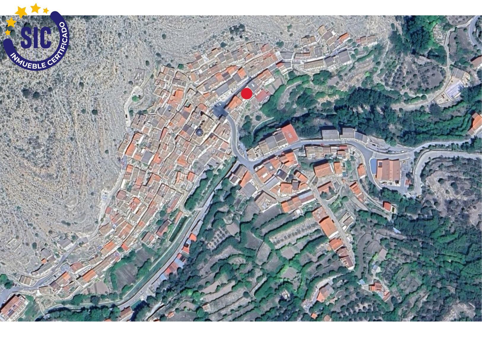 Plot in Cortes de Pallas