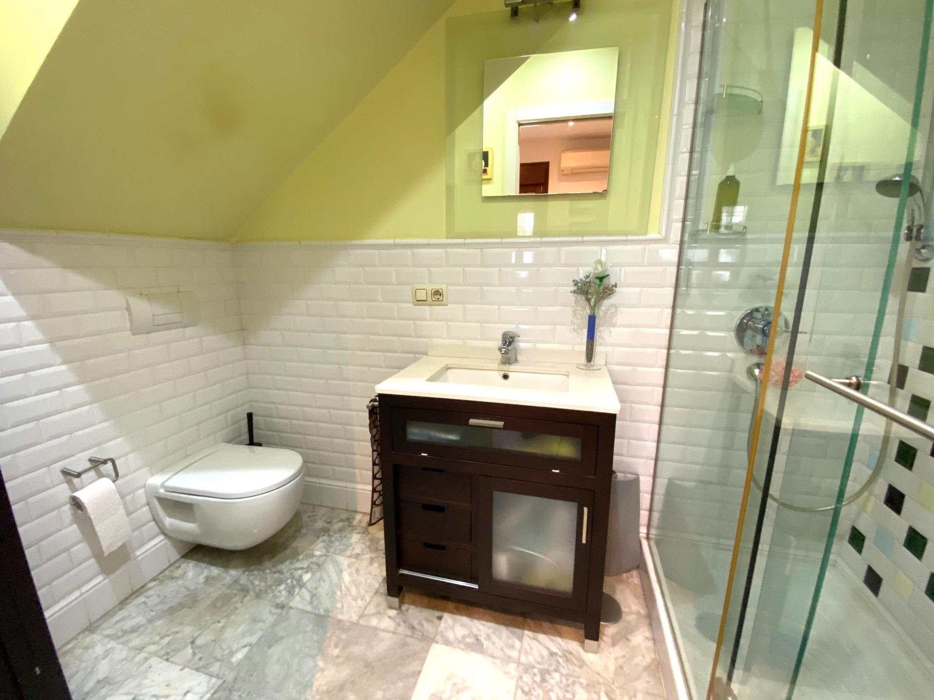 Casa en venta  calle ALMIRANTE BONIFAZ - COCA, Camas  12/33