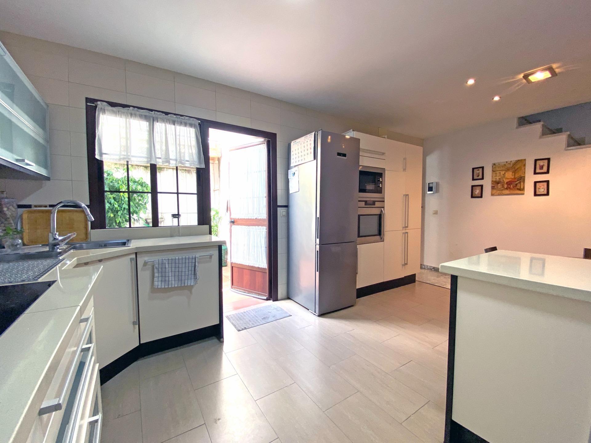 Casa en venta  calle ALMIRANTE BONIFAZ - COCA, Camas  16/33