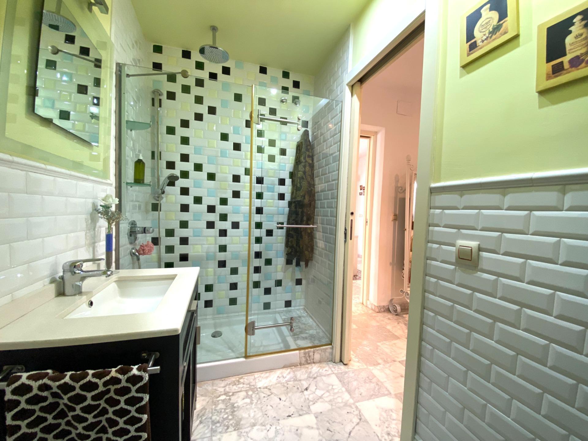 Casa en venta  calle ALMIRANTE BONIFAZ - COCA, Camas  20/33