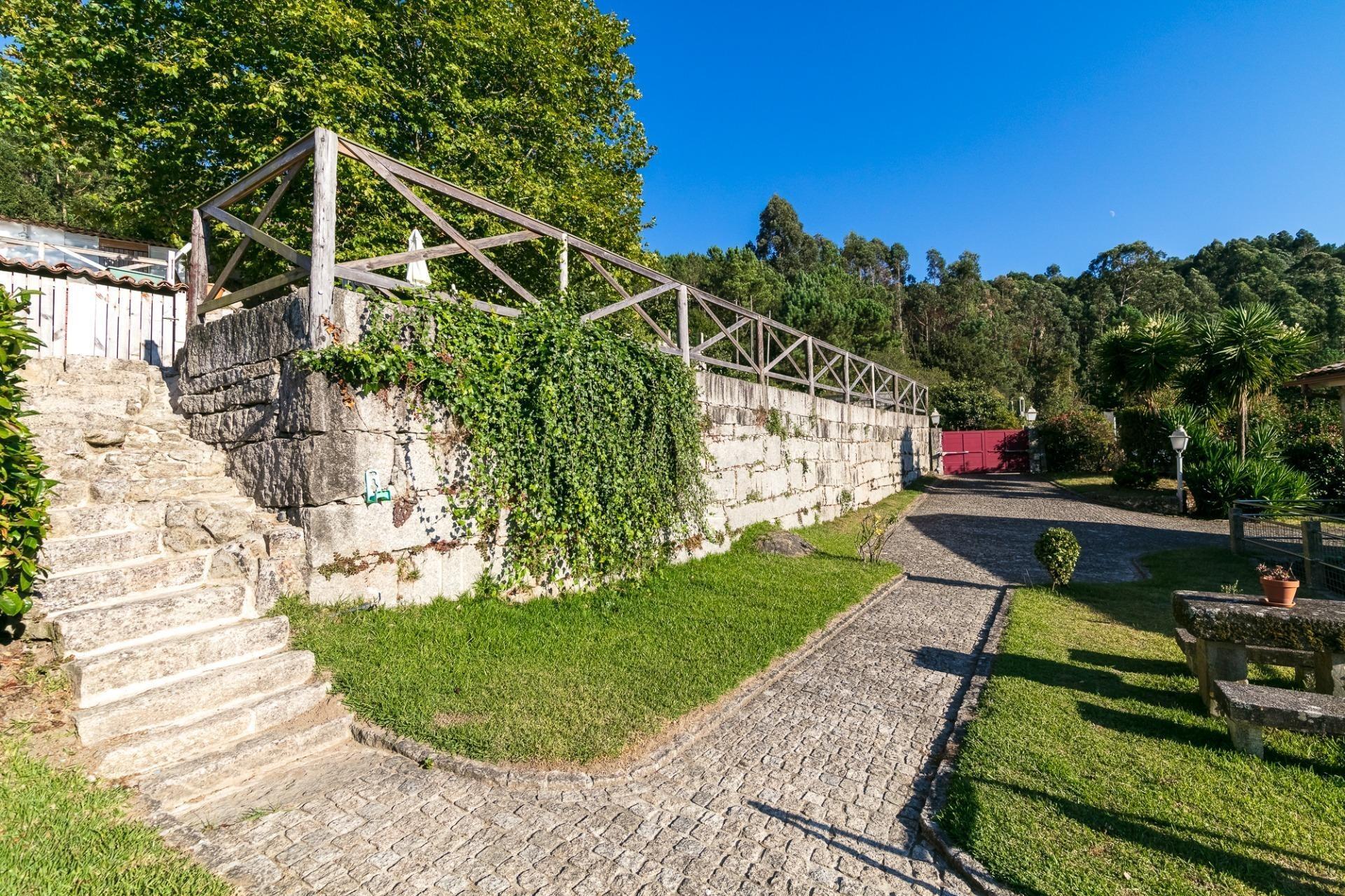 Casa en alquiler/venta  Gondomar, Pontevedra  4/44