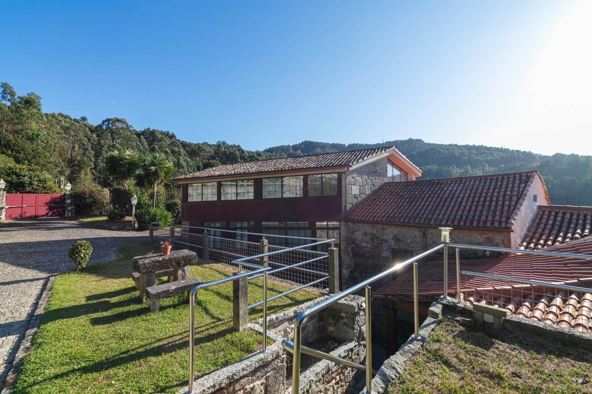 Casa en alquiler/venta  Gondomar, Pontevedra  9/44