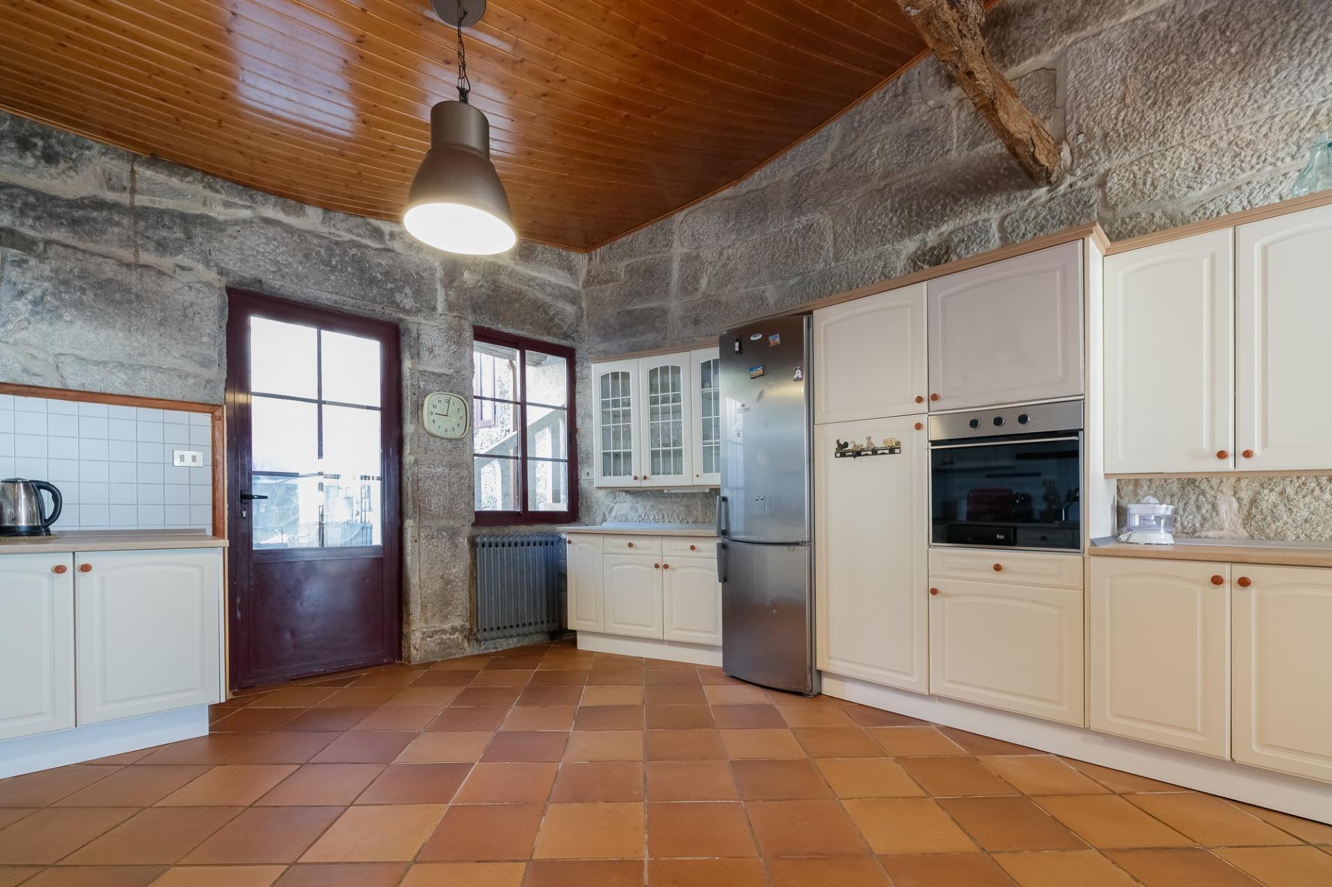 Casa en alquiler/venta  Gondomar, Pontevedra  14/44