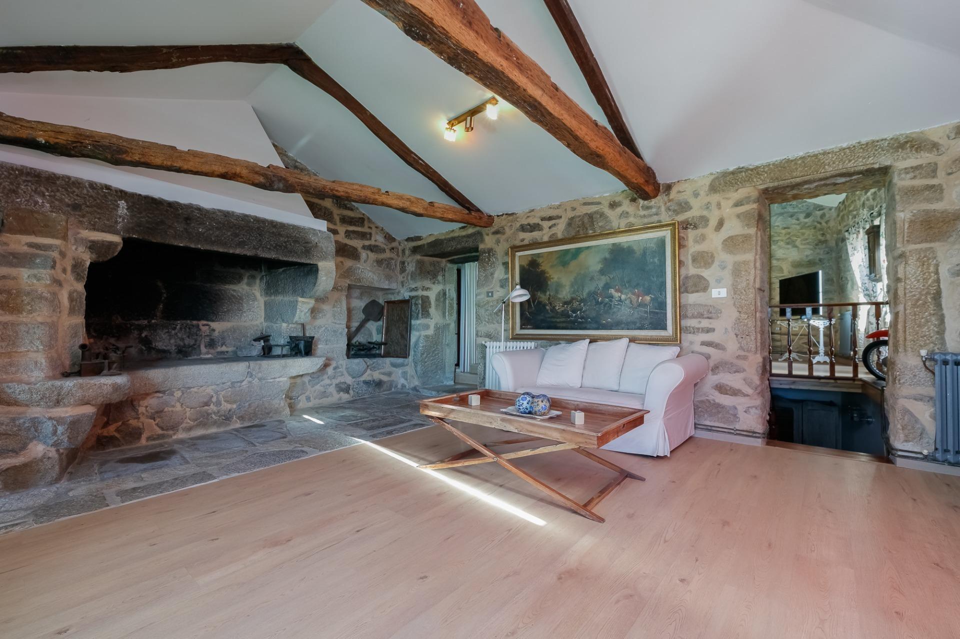 Casa en alquiler/venta  Gondomar, Pontevedra  18/44