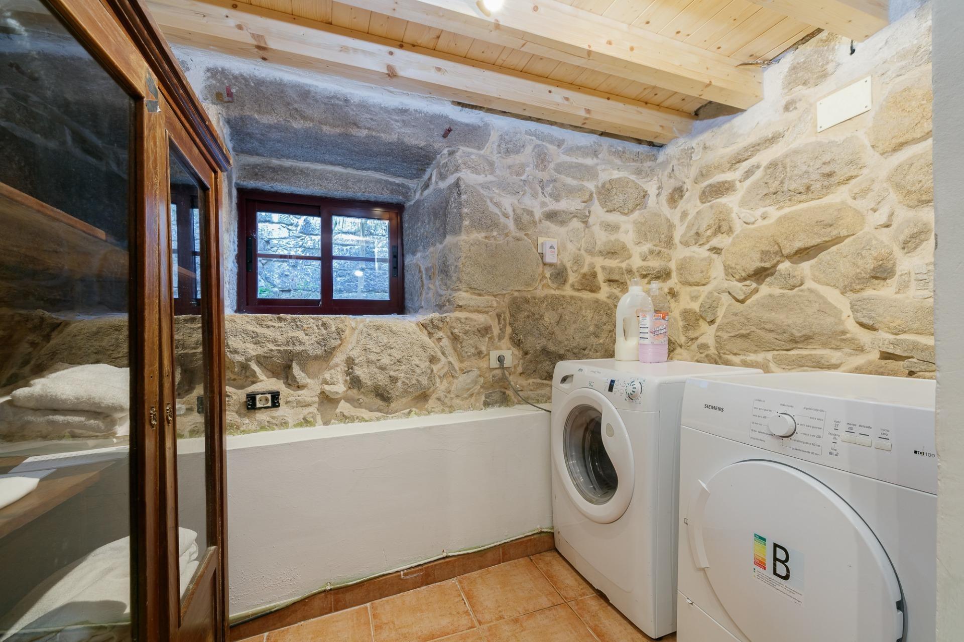 Casa en alquiler/venta  Gondomar, Pontevedra  28/44