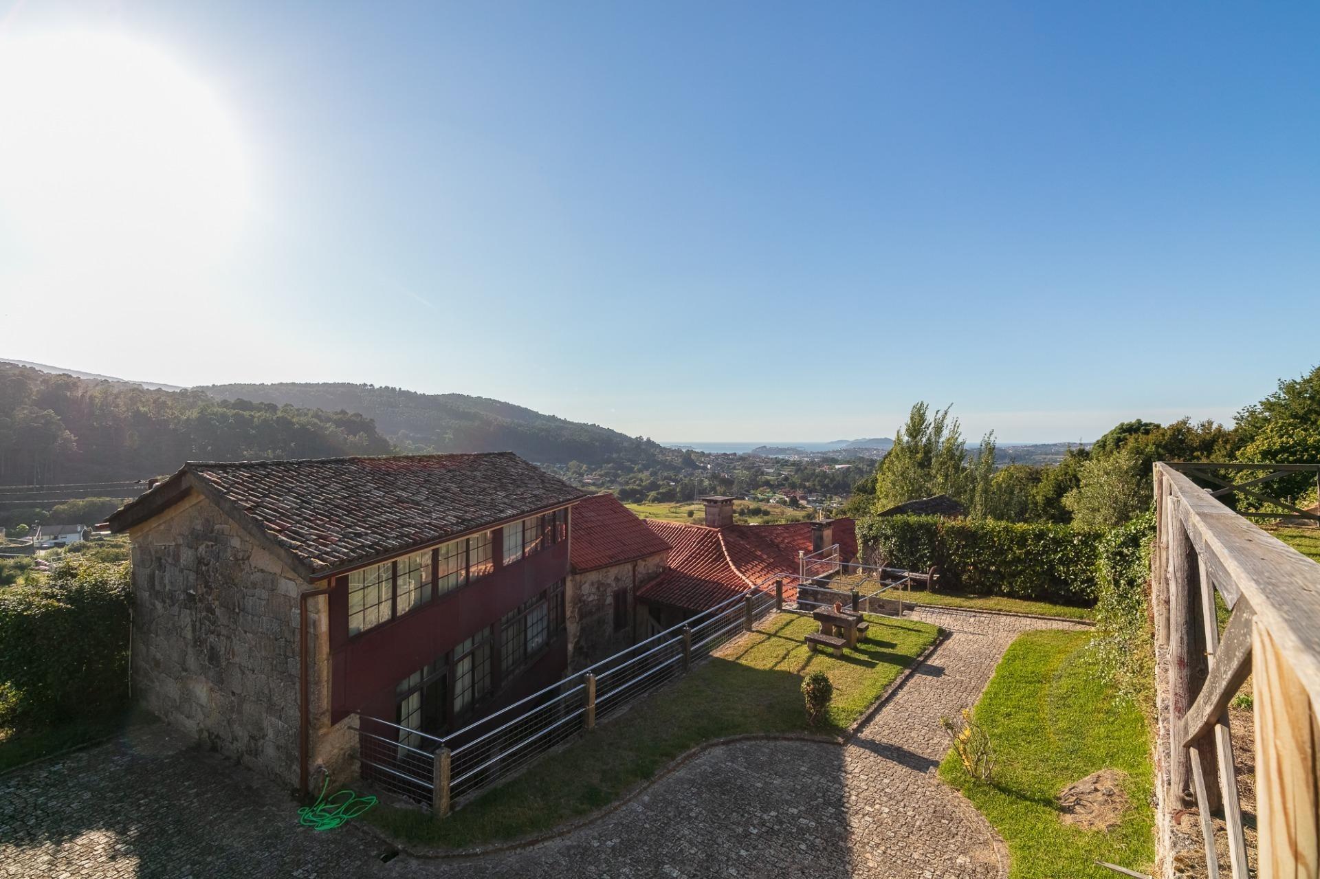Casa en alquiler/venta  Gondomar, Pontevedra  36/44