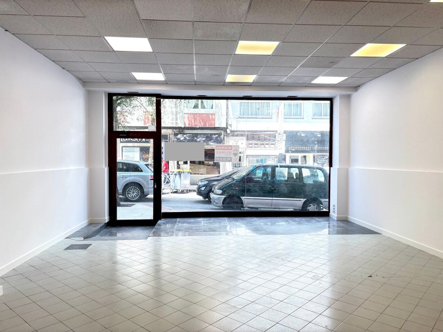 Piso en alquiler  A Coruña  2/29