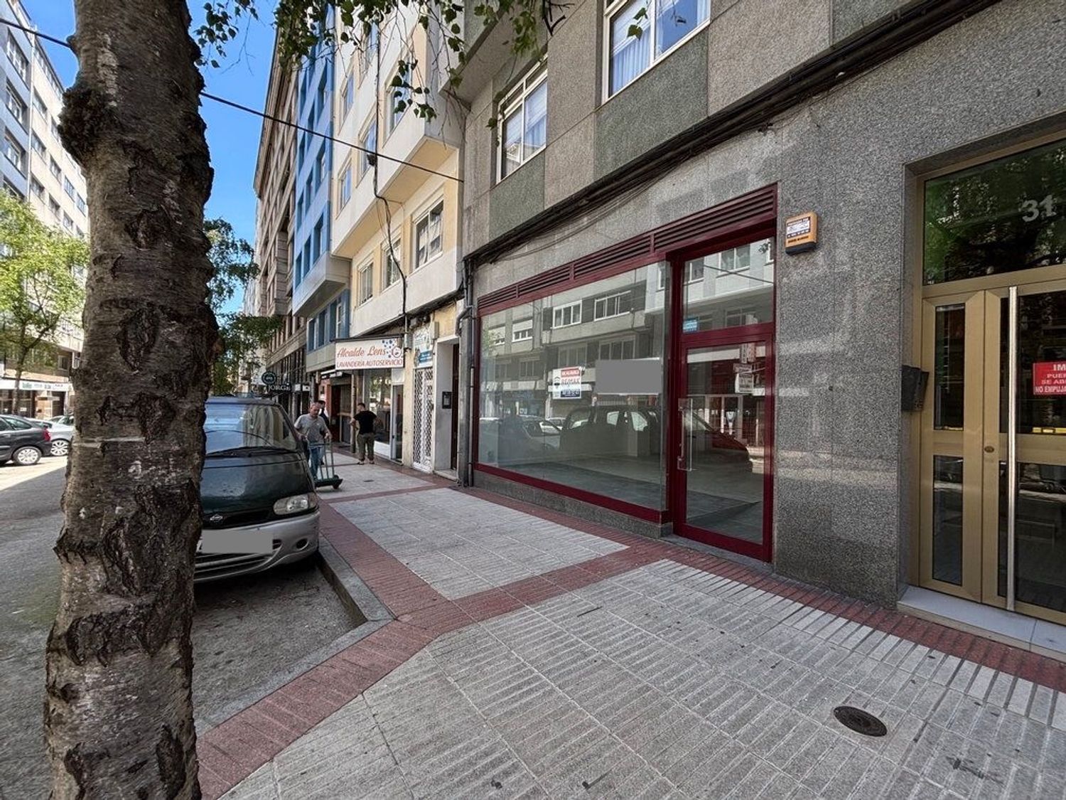 Piso en alquiler  A Coruña  12/29