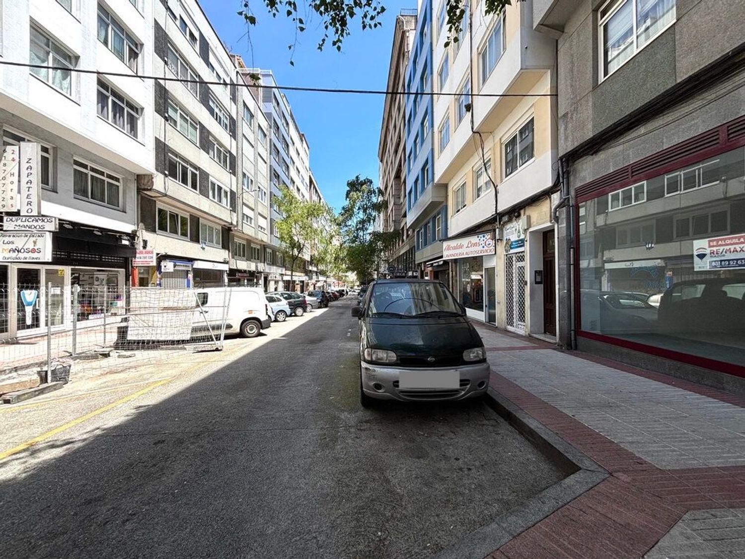 Piso en alquiler  A Coruña  13/29