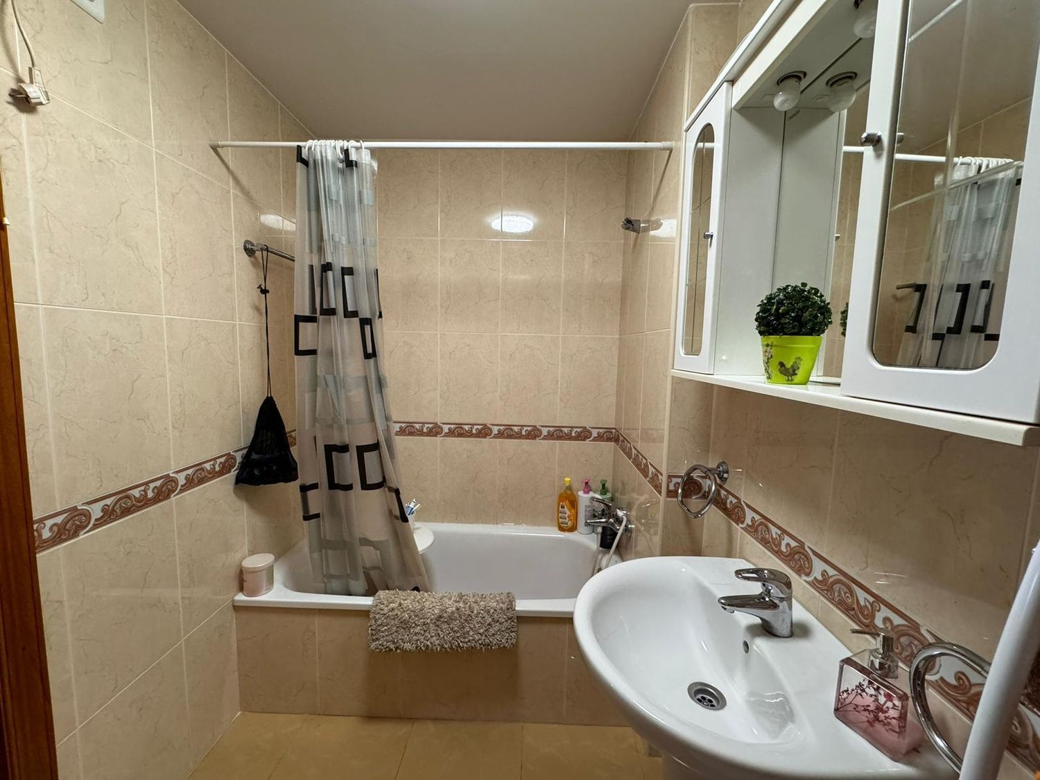 Piso en venta  calle Curros Enríquez, Vilanova de Arousa  5/23