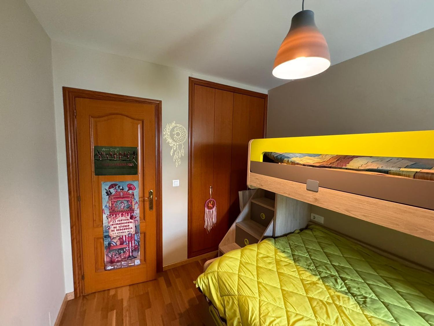 Piso en venta  calle Curros Enríquez, Vilanova de Arousa  12/23