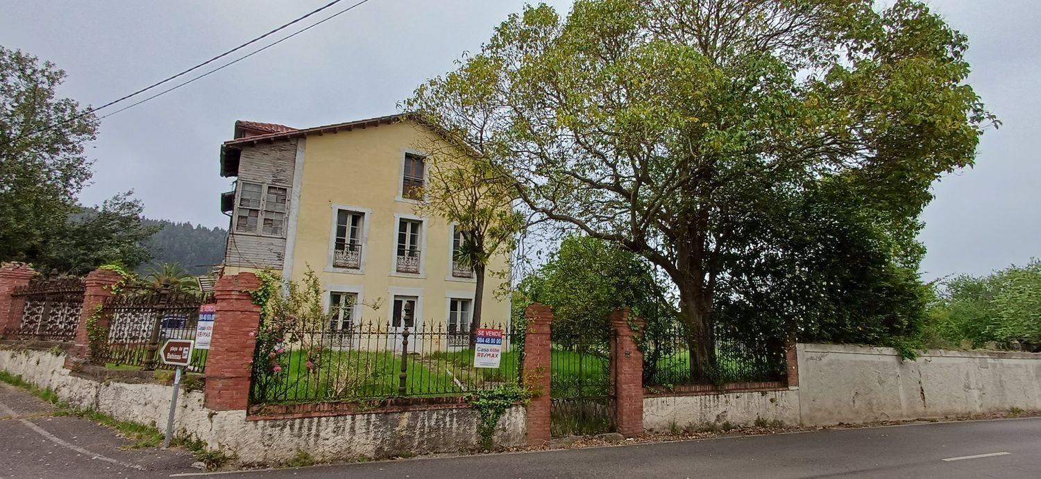 Villa in Castrillon