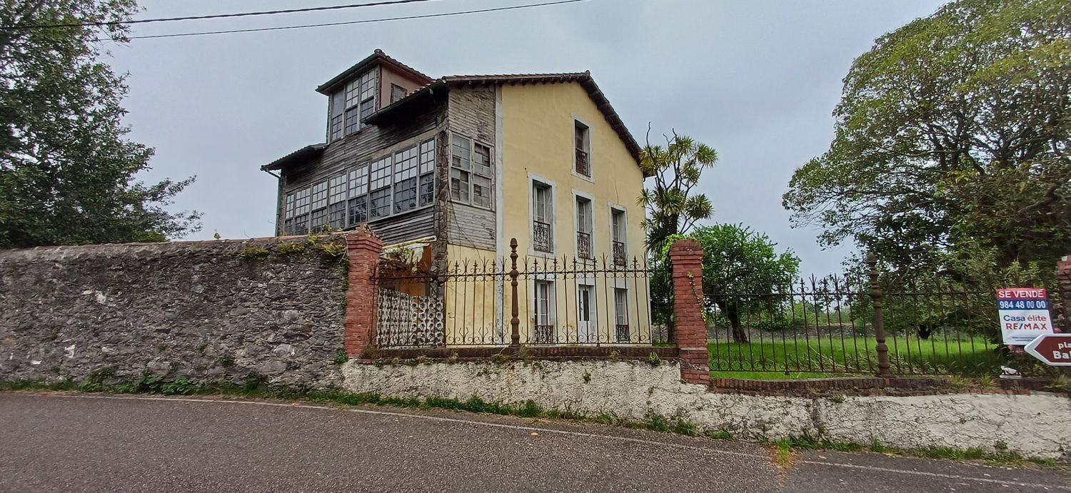 Villa in Castrillon