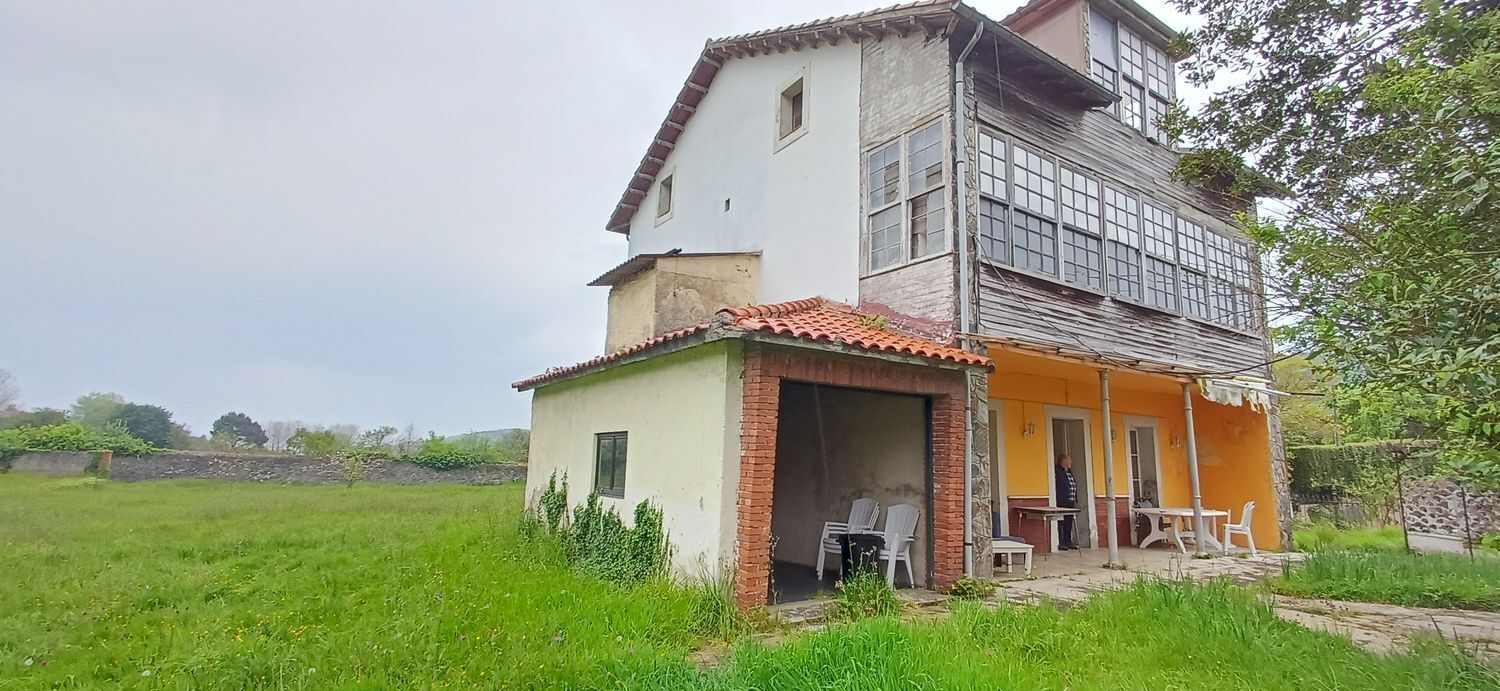 Villa in Castrillon