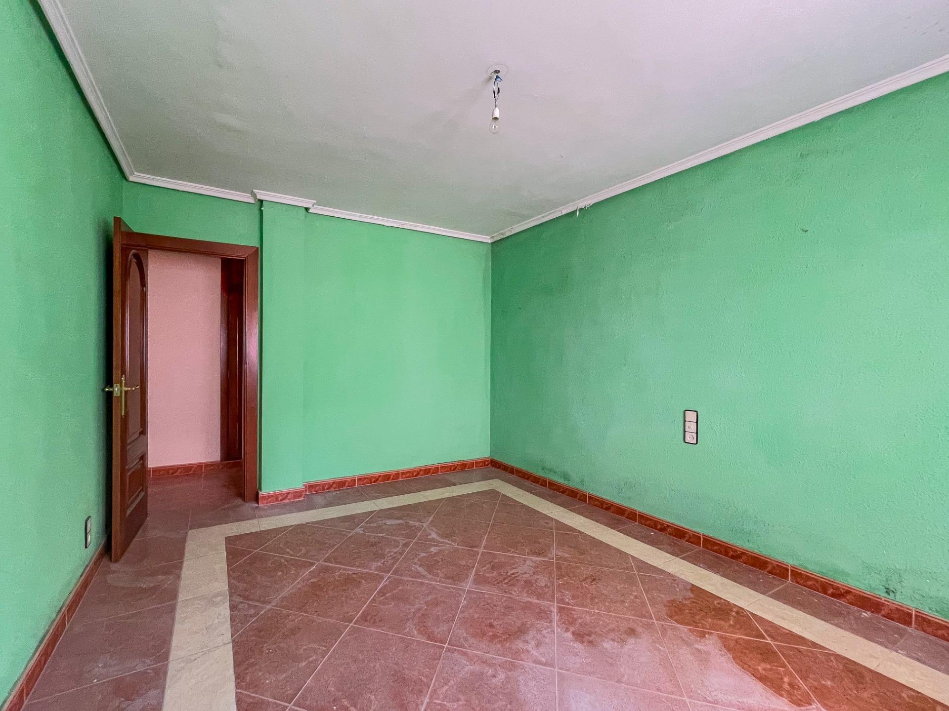 Apartment in Requena