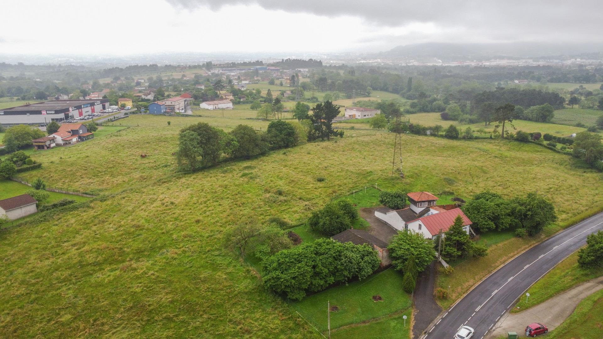 Plot in Llanera