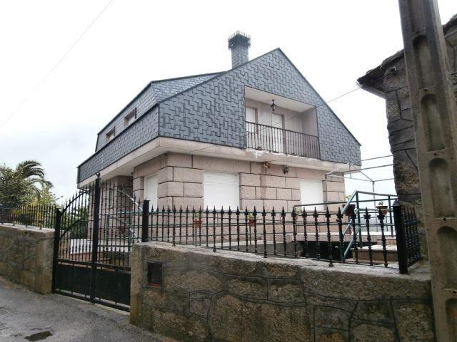 Villa in Lobeira