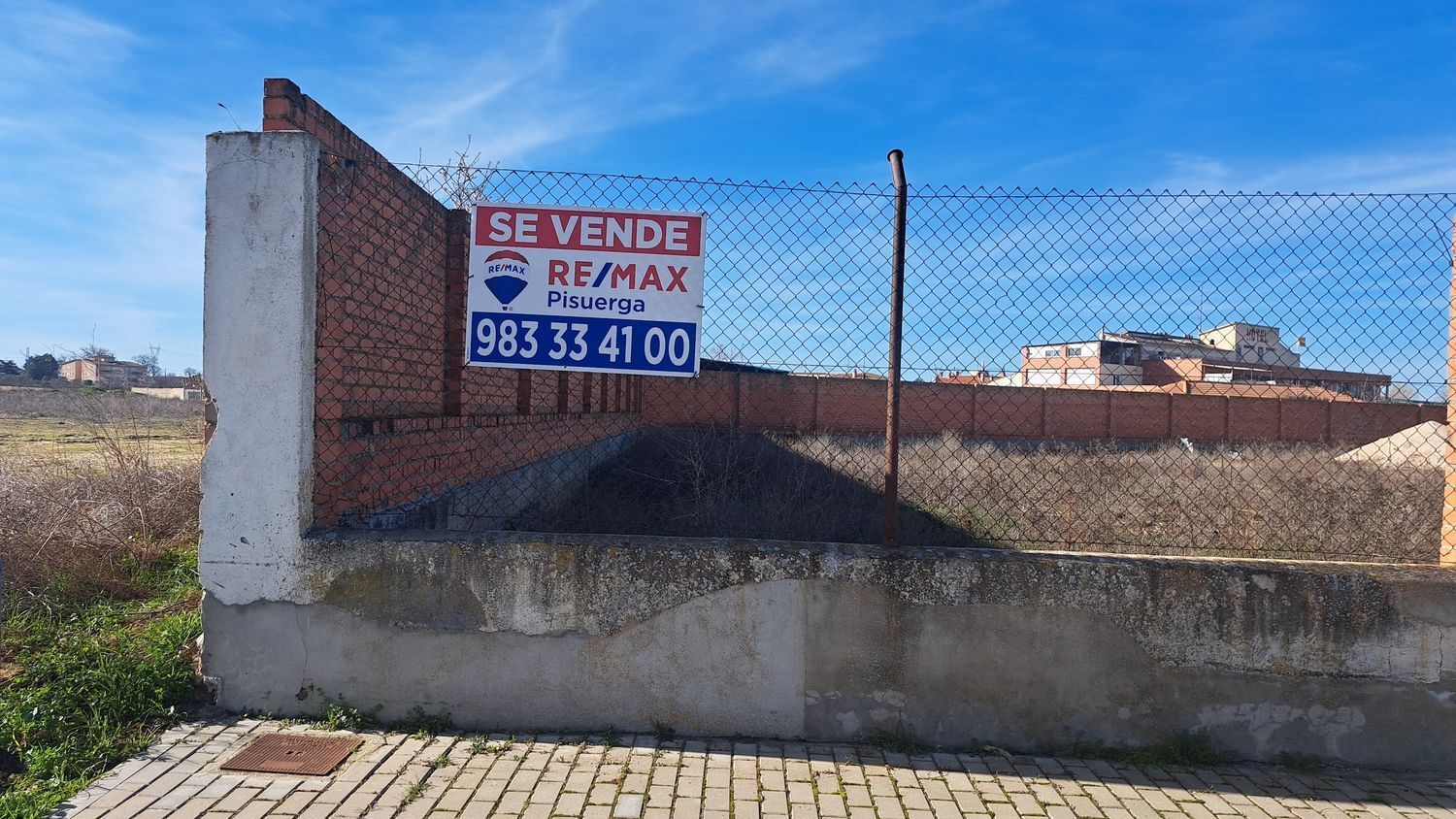 Plot in Olmedo
