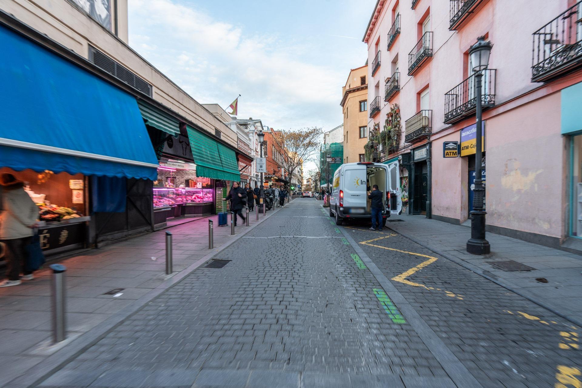 Piso en venta en calle Olmo, Madrid 16/33