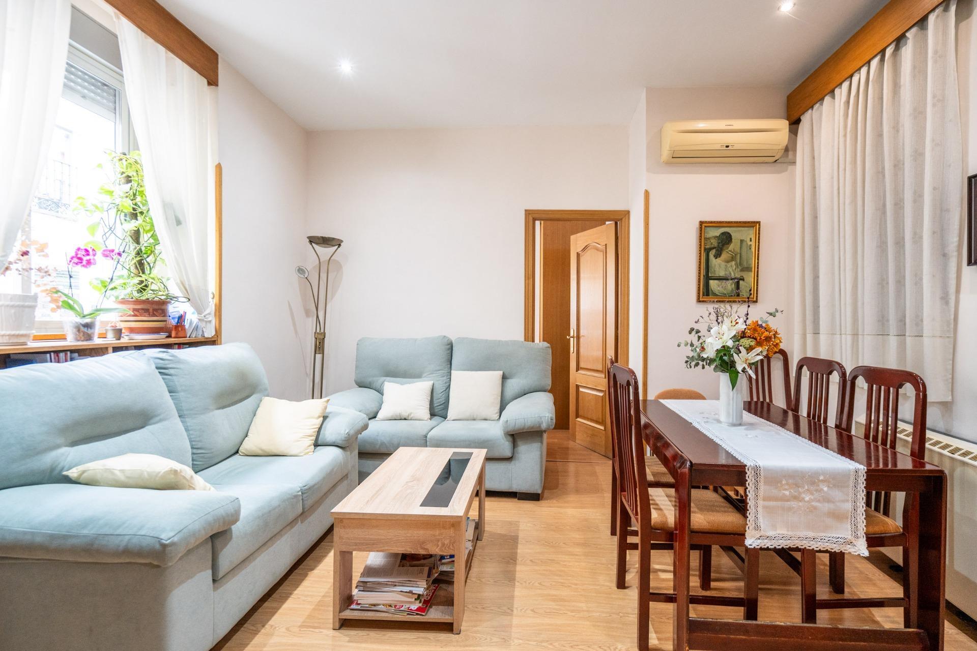 Piso en venta en calle Olmo, Madrid 20/33