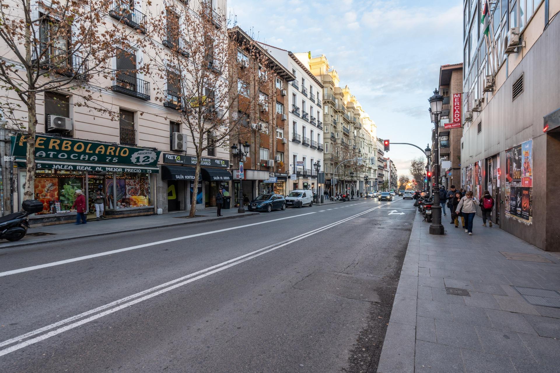 Piso en venta en calle Olmo, Madrid 32/33