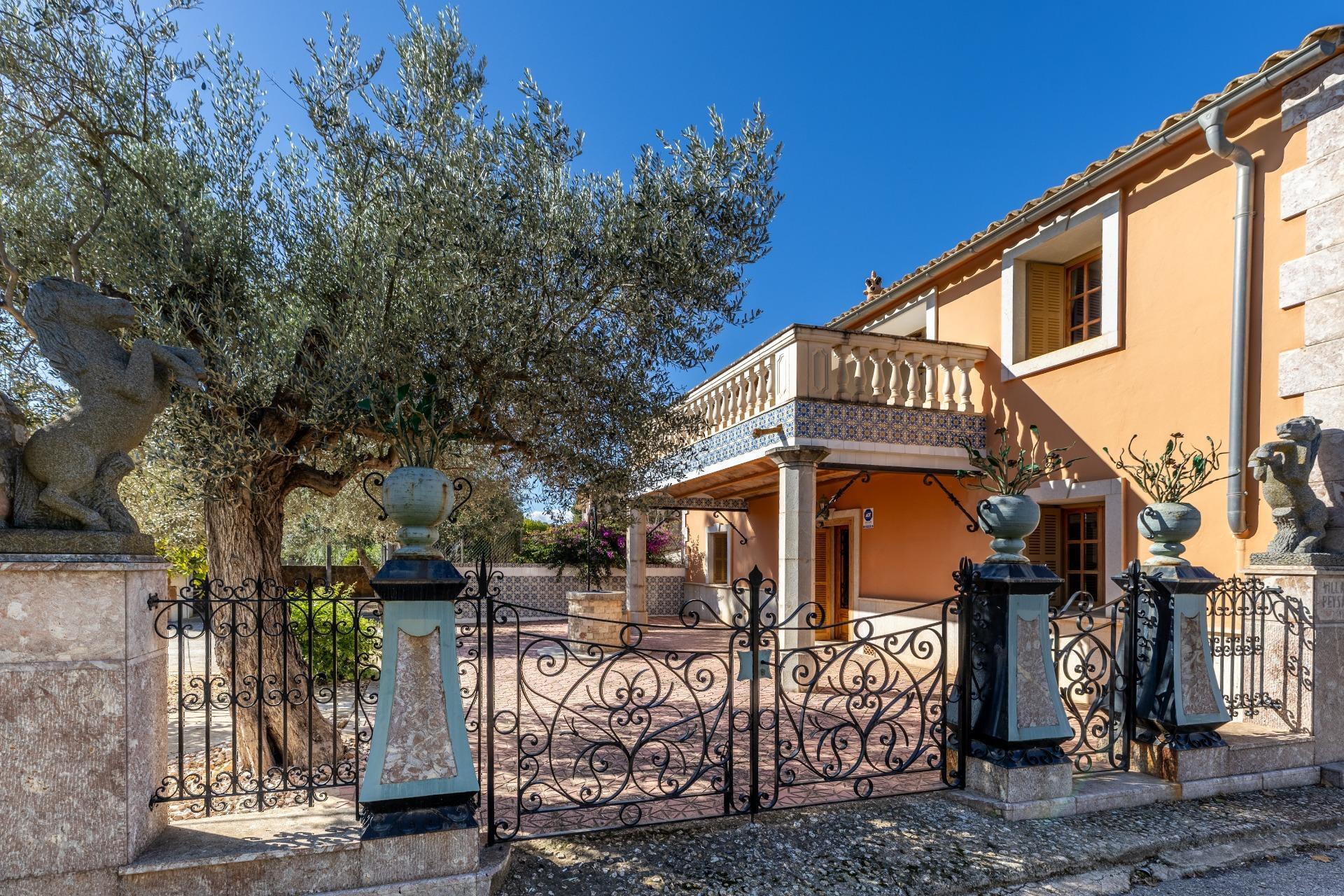 Villa in Santa Maria del Cami